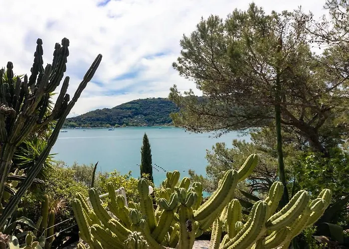 Il Giardino Tra Cielo E Mare Porto Venere