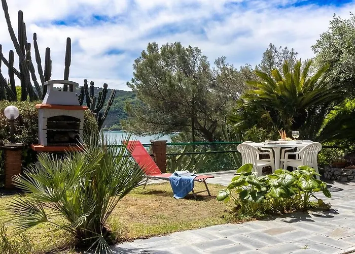 Il Giardino Tra Cielo E Mare Porto Venere